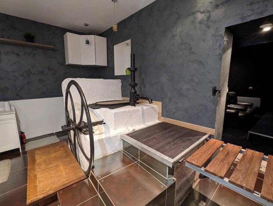Maison De Village, Jacuzzi, Salle Cinema Valencin Ngoại thất bức ảnh