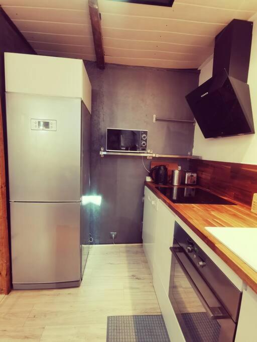 Maison De Village, Jacuzzi, Salle Cinema Valencin Ngoại thất bức ảnh