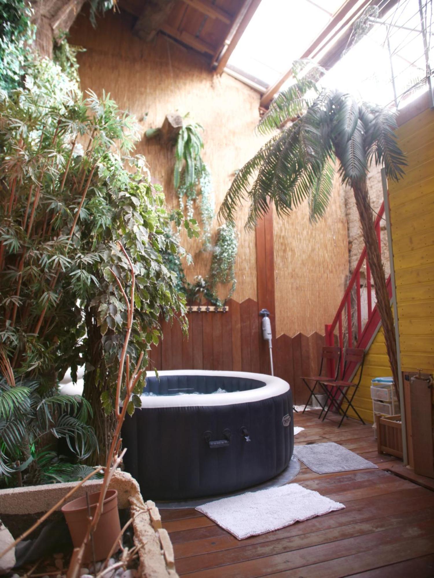 Maison De Village, Jacuzzi, Salle Cinema Valencin Ngoại thất bức ảnh